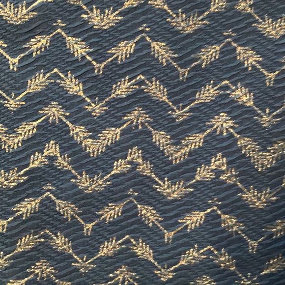 Lularoe elegant collection Carly - Picture 2 of 2